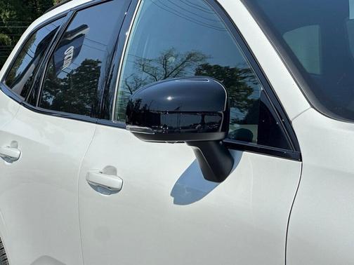 2025 Volvo XC60 Plug-In Hybrid T8 Plus
