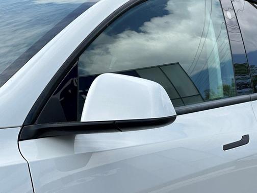 2021 Tesla Model Y Standard Range
