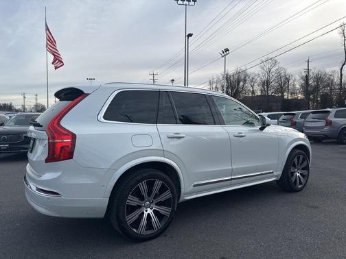 2023 Volvo XC90 Recharge Plug-In Hybrid T8 Ultimate Bright Theme 7-Seater
