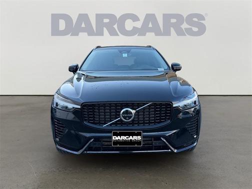 2023 Volvo XC60 Recharge Plug-In Hybrid T8 Ultimate Dark Theme