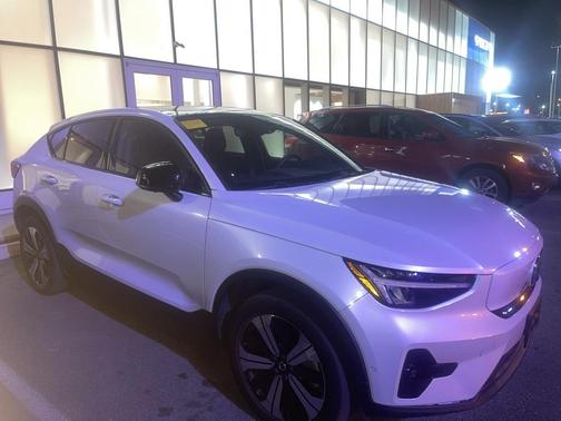 2023 Volvo C40 Recharge Pure Electric Twin Plus