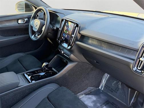 2023 Volvo C40 Recharge Pure Electric Twin Plus