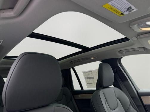 2026 Volvo XC90 Plug-In Hybrid T8 Plus 7-Seater