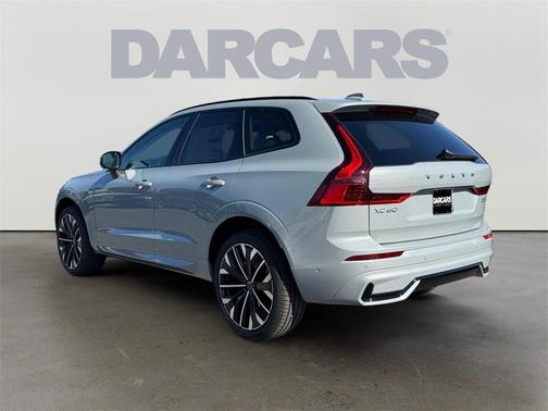 2026 Volvo XC60 B5 Ultra
