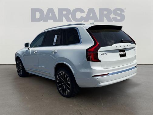 Crystal White Pearl 2026 Volvo XC90 B6 Ultra 7-Seater