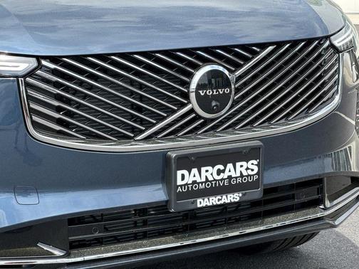 2025 Volvo XC90 B6 Plus 7-Seater
