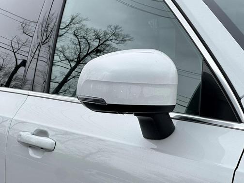 2025 Volvo XC90 Plug-In Hybrid T8 Ultra 7-Seater