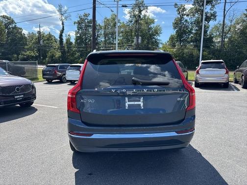 2024 Volvo XC90 B6 Ultimate Bright Theme 7-Seater