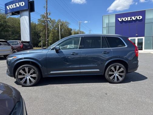 2024 Volvo XC90 B6 Ultimate Bright Theme 7-Seater