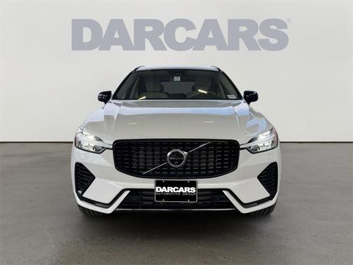 2025 Volvo XC60 Plug-In Hybrid T8 Plus