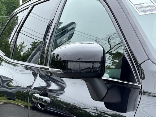 2025 Volvo XC60 B5 Ultra