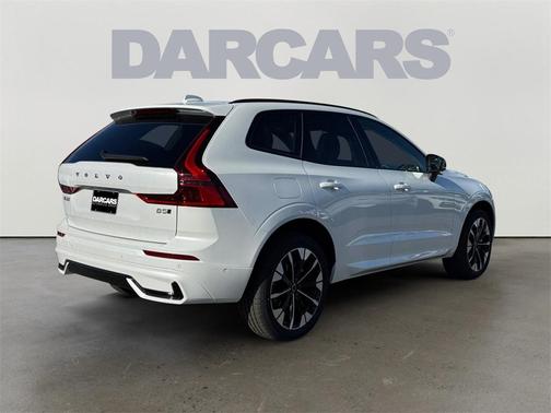 2026 Volvo XC60 B5 Ultra