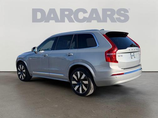 2023 Volvo XC90 Recharge Plug-In Hybrid T8 Ultimate Bright Theme 7-Seater