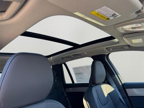 2026 Volvo XC90 B6 Plus 6-Seater