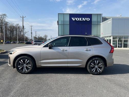 2025 Volvo XC60 B5 Core