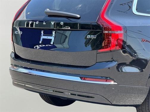 2026 Volvo XC90 B5 Core