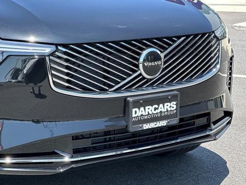 2026 Volvo XC90 B5 Core