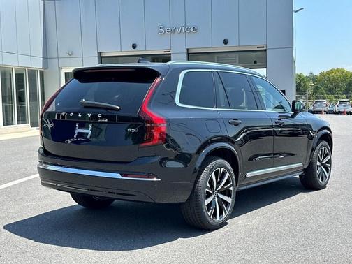 2026 Volvo XC90 B5 Core