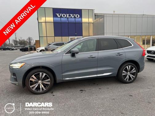 2023 Volvo XC60 B5 Plus Bright Theme