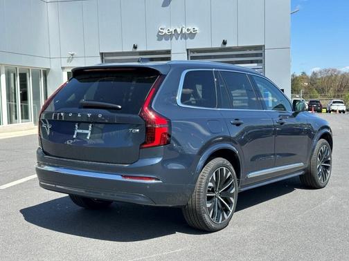 2025 Volvo XC90 Plug-In Hybrid T8 Ultra 7-Seater
