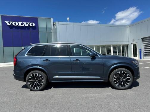 2025 Volvo XC90 Plug-In Hybrid T8 Ultra 7-Seater