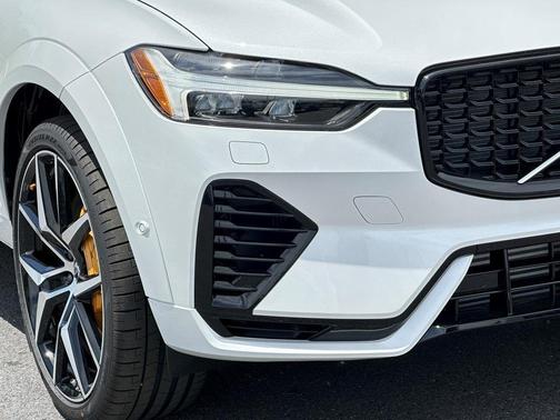 2025 Volvo XC60 Plug-In Hybrid T8 Polestar Engineered