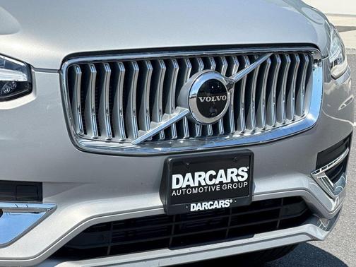2025 Volvo XC90 B6 Plus 7-Seater