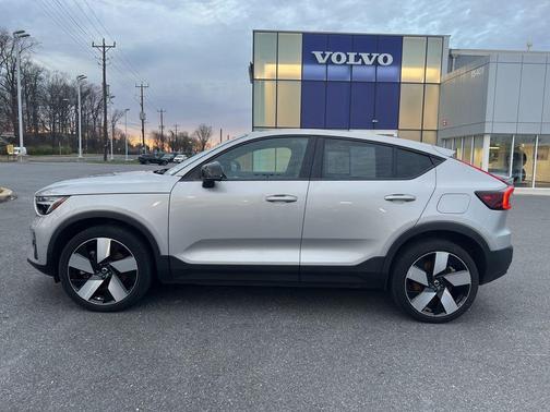 Silver 2023 Volvo C40 Recharge Pure Electric Twin Plus