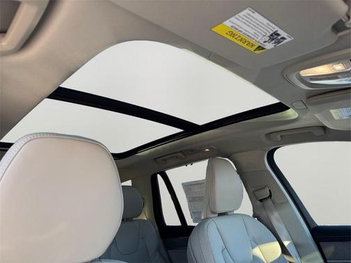 2026 Volvo XC90 B6 Ultra 7-Seater