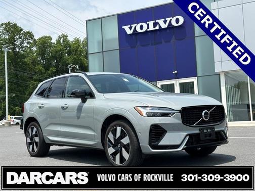 2024 Volvo XC60 Recharge Plug-In Hybrid T8 Plus Dark Theme