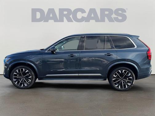 2025 Volvo XC90 B6 Plus 7-Seater