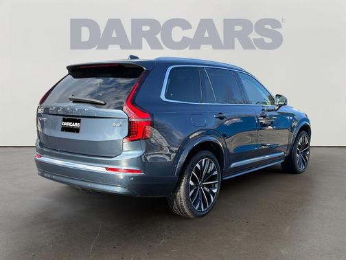 2025 Volvo XC90 B6 Plus 7-Seater