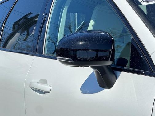 2025 Volvo XC60 B5 Ultra