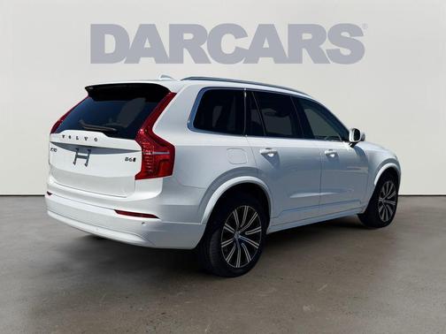 Crystal White 2023 Volvo XC90 B6 Core