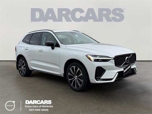 2023 Volvo XC60 B5 Ultimate Dark Theme