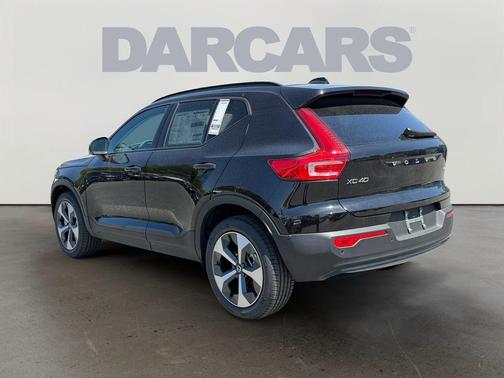 Onyx Black 2026 Volvo XC40 B5 Plus