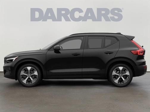 Onyx Black 2026 Volvo XC40 B5 Plus