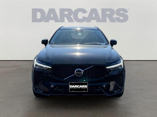 2025 Volvo XC60 B5 Ultra