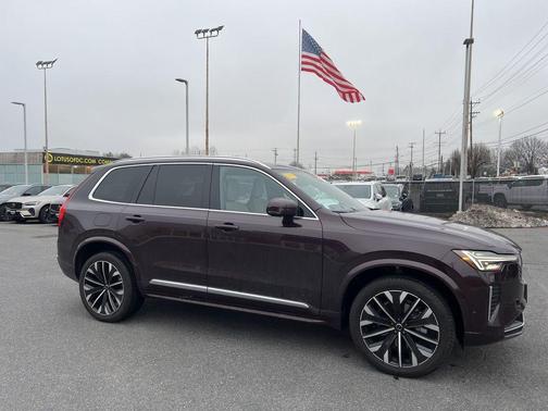 2026 Volvo XC90 B6 Plus 7-Seater