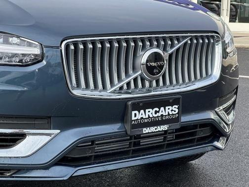 2025 Volvo XC90 Plug-In Hybrid T8 Plus 6-Seater