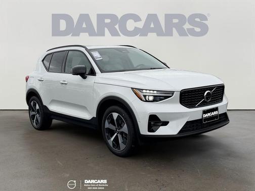 2026 Volvo XC40 B5 Plus
