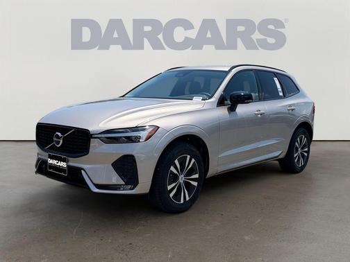Bright 2025 Volvo XC60 B5 Core