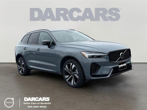 Gray Metallic 2024 Volvo XC60 Recharge Plug-In Hybrid T8 Plus Dark Theme