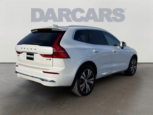 2023 Volvo XC60 B5 Plus Bright Theme