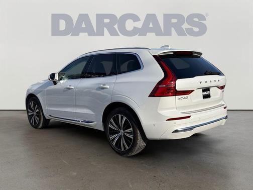 2023 Volvo XC60 B5 Plus Bright Theme