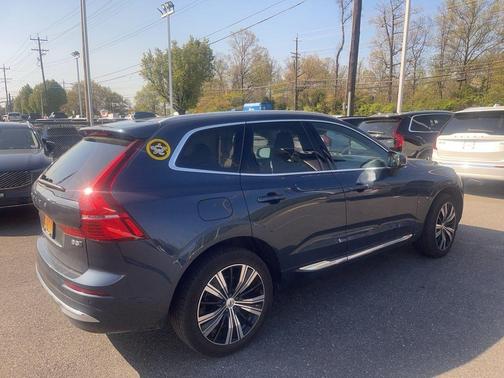 Denim Blue Metallic 2023 Volvo XC60 B5 Ultimate Bright Theme