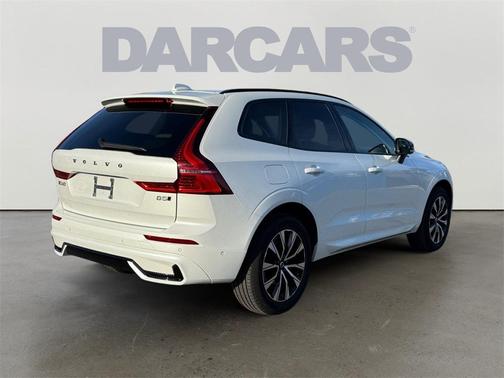 2025 Volvo XC60 B5 Plus