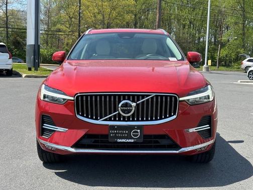 2023 Volvo XC60 B5 Plus Bright Theme