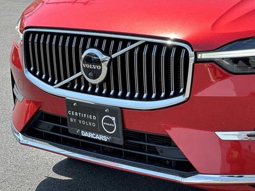 2023 Volvo XC60 B5 Plus Bright Theme