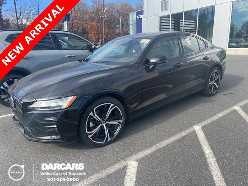 2025 Volvo S60 B5 Plus